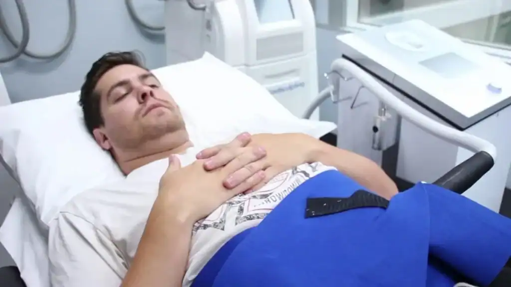 Transforming Bodies: Celebrity Success Stories and the Truth Behind Body Contouring 2 Image of male having body contouring Willenhall treatment